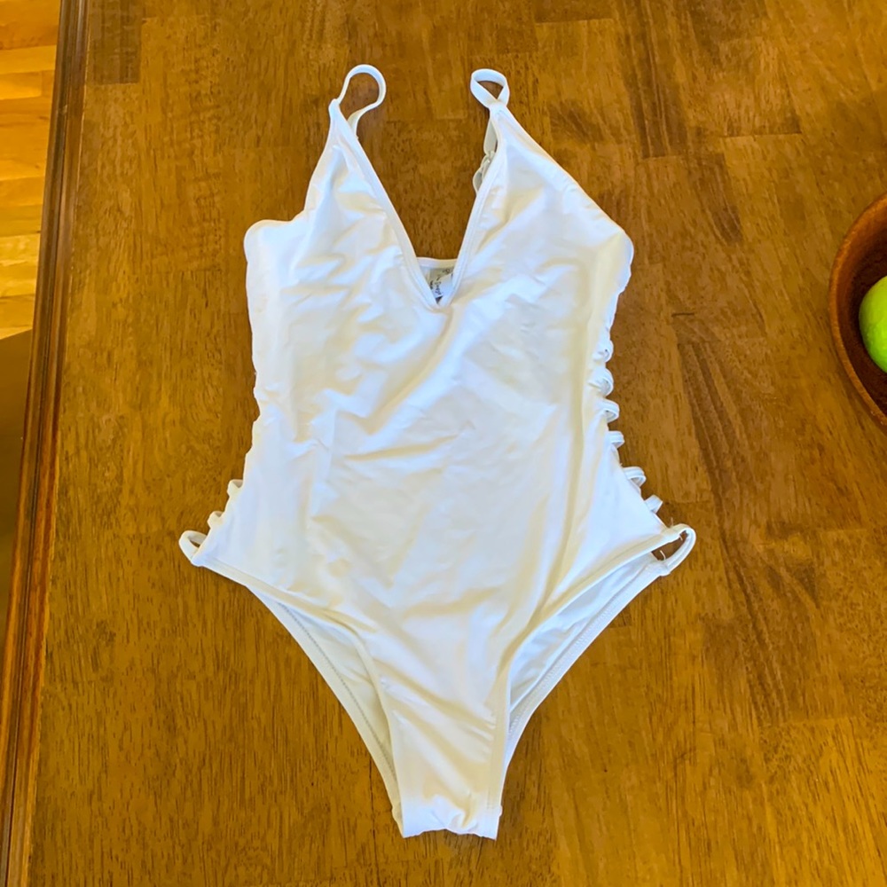 NWOT Dippin Daisy’s White One-Piece Swimsuit with Open Side Detail